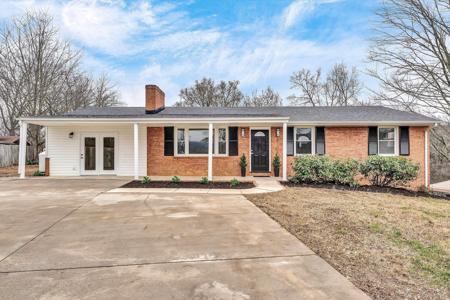 1462 Lakeridge CIR