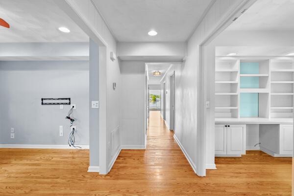 Image 4: Inside view from front door