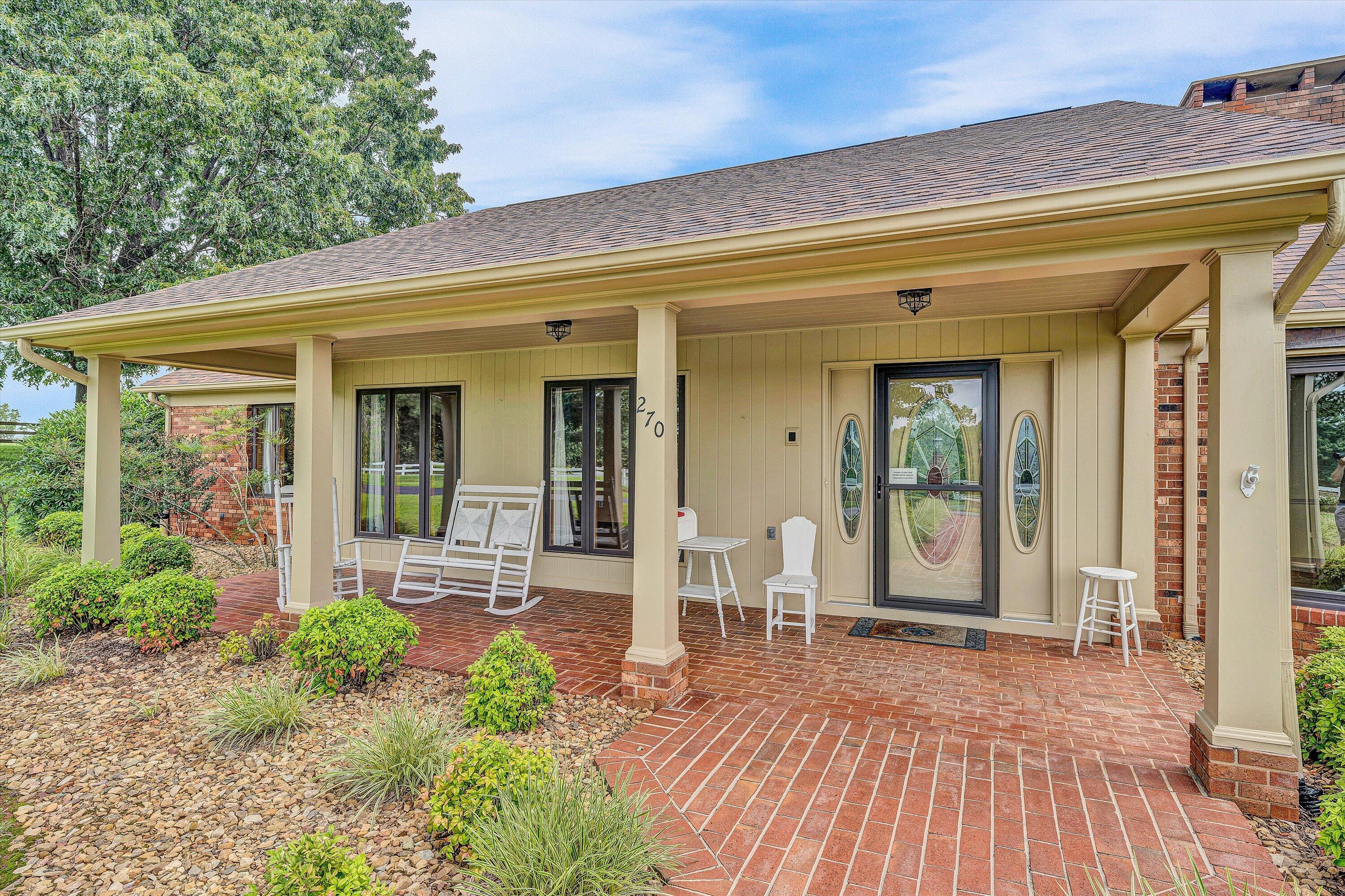 Image 4: 270 Parkside Lane