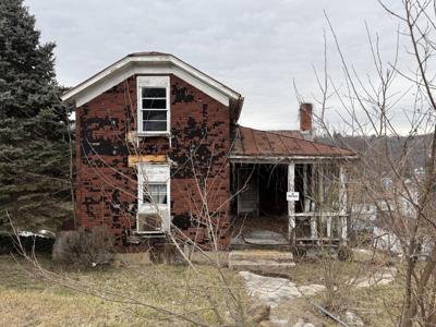 820 Girard AVE