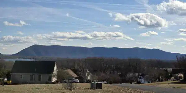 Image 4: Mountain Views
