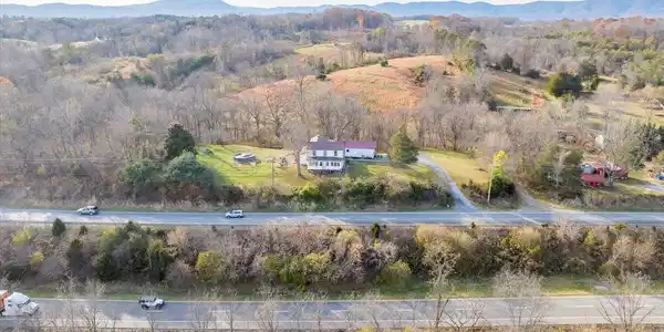 Image 3: 01-DJI_20251113150222_0055_D_MIB