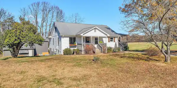 1620 Ayers RD