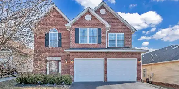 2713 Paddington Station LN