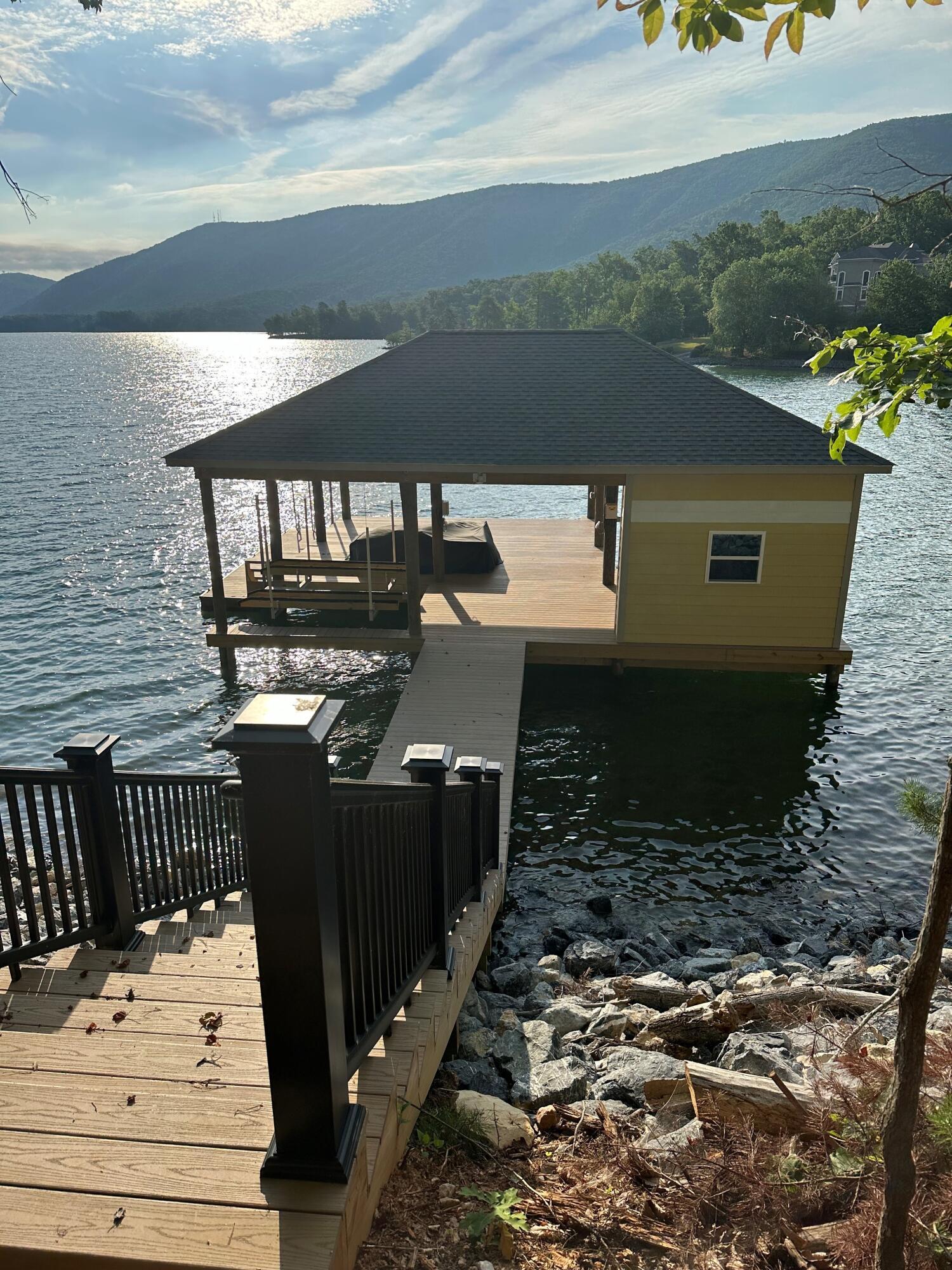 Image 2: Lot 31 Sanctuary Pointe Dock Photo