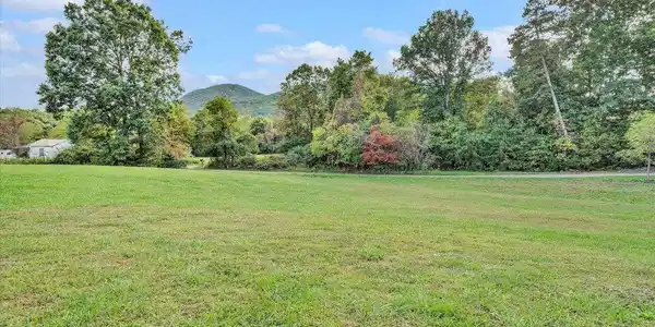 Lot #6-9, 16-18 Boulevard