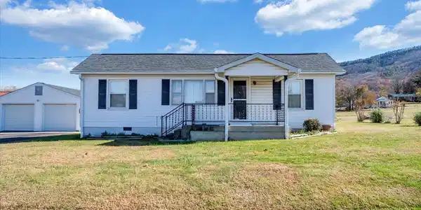 373 Richardson DR