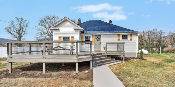 99 KASEY FARM LN