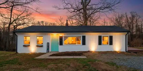 383 Ridge RD