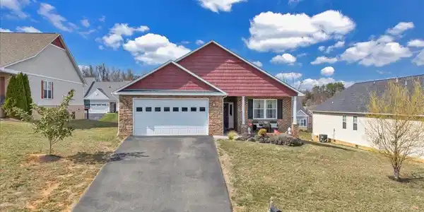 28 Primrose CT