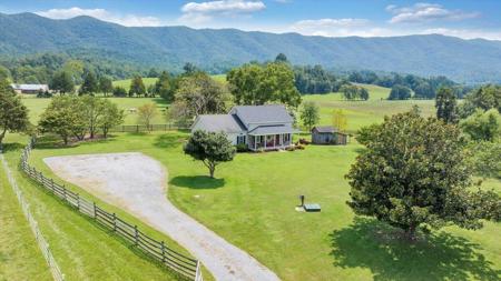 5724 Upper Craigs Creek RD