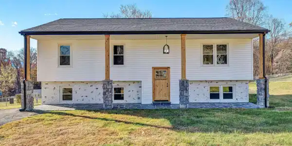 227 Hunters Trail TRL