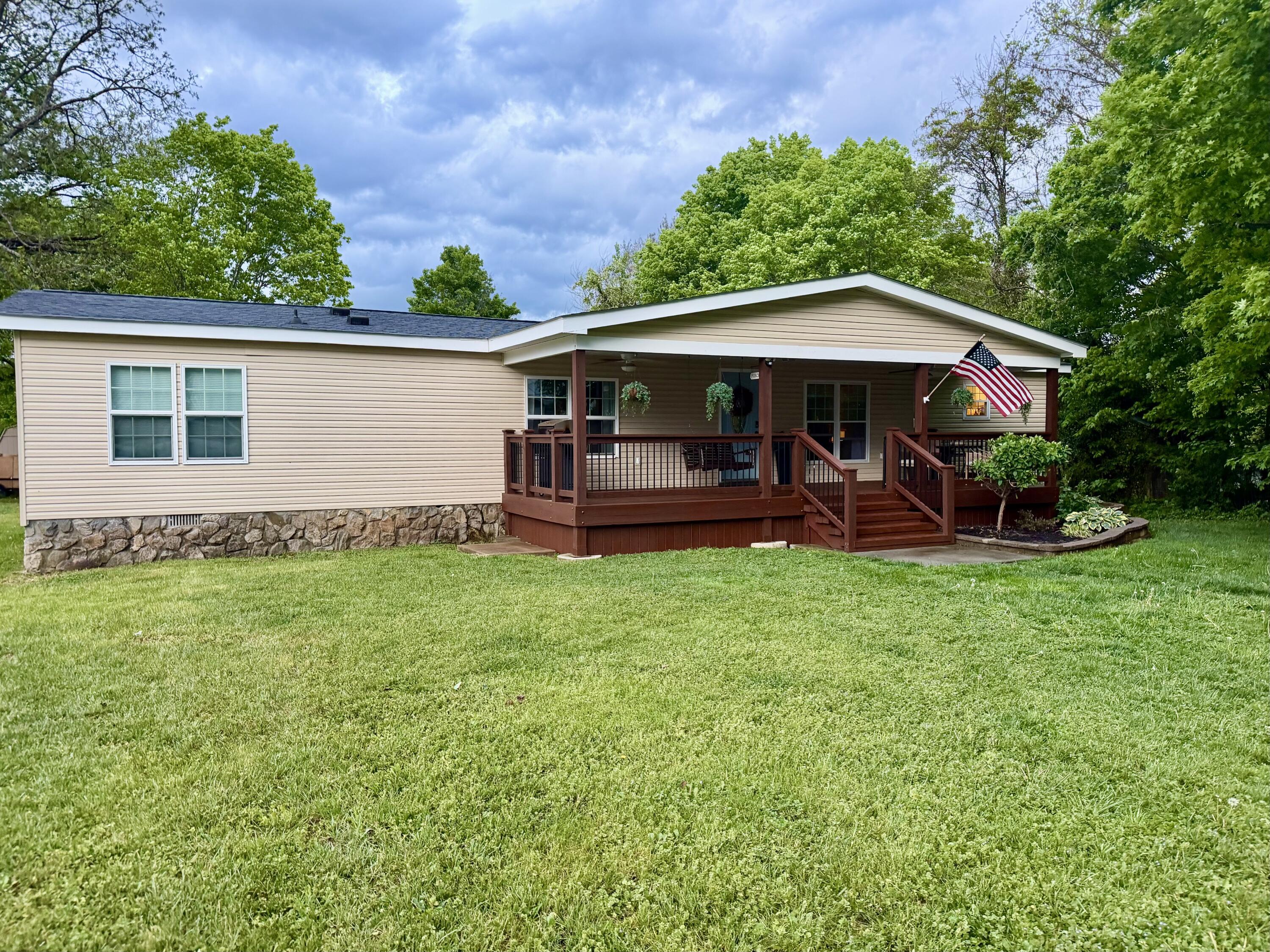 Image 2: Beautiful New Castle Home