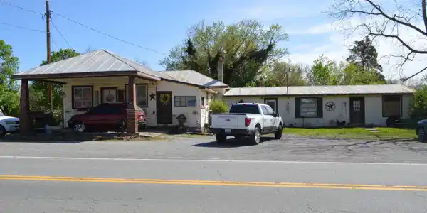 409 Salem AVE