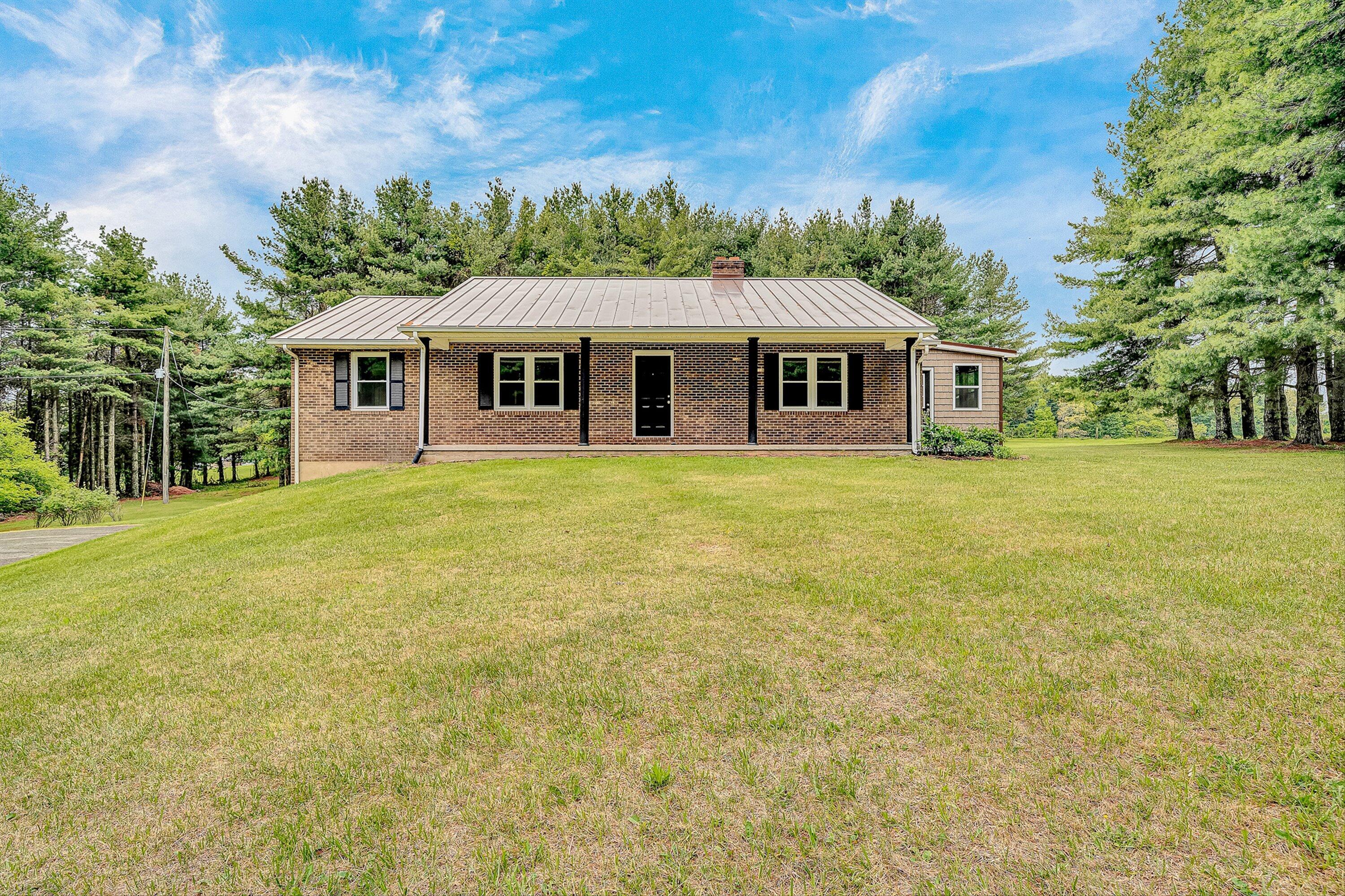Image 1: Front of house
