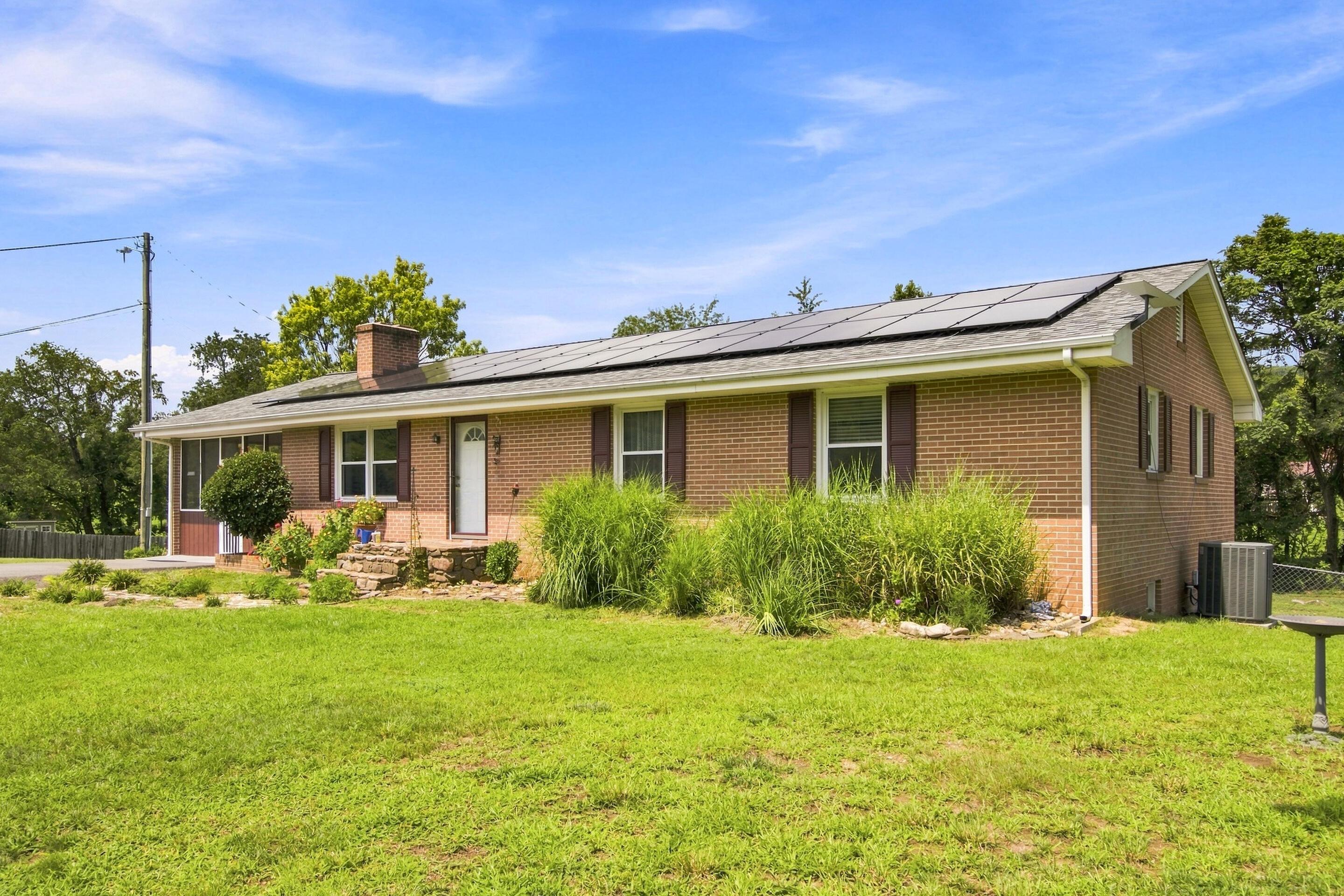 Image 2: 6219 Joyce Lane 42