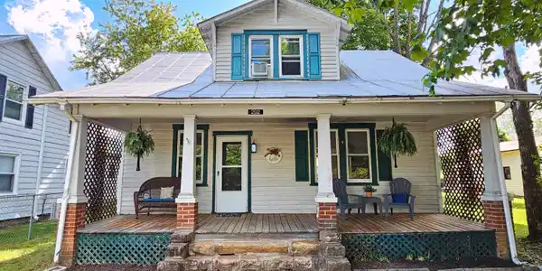 292 Holcombe AVE