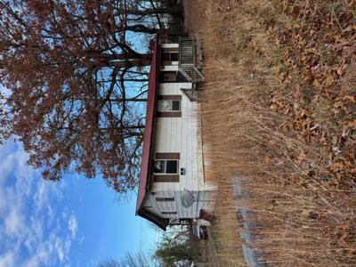 1240 Deepwoods RD
