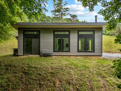 133 Wonder WAY NE