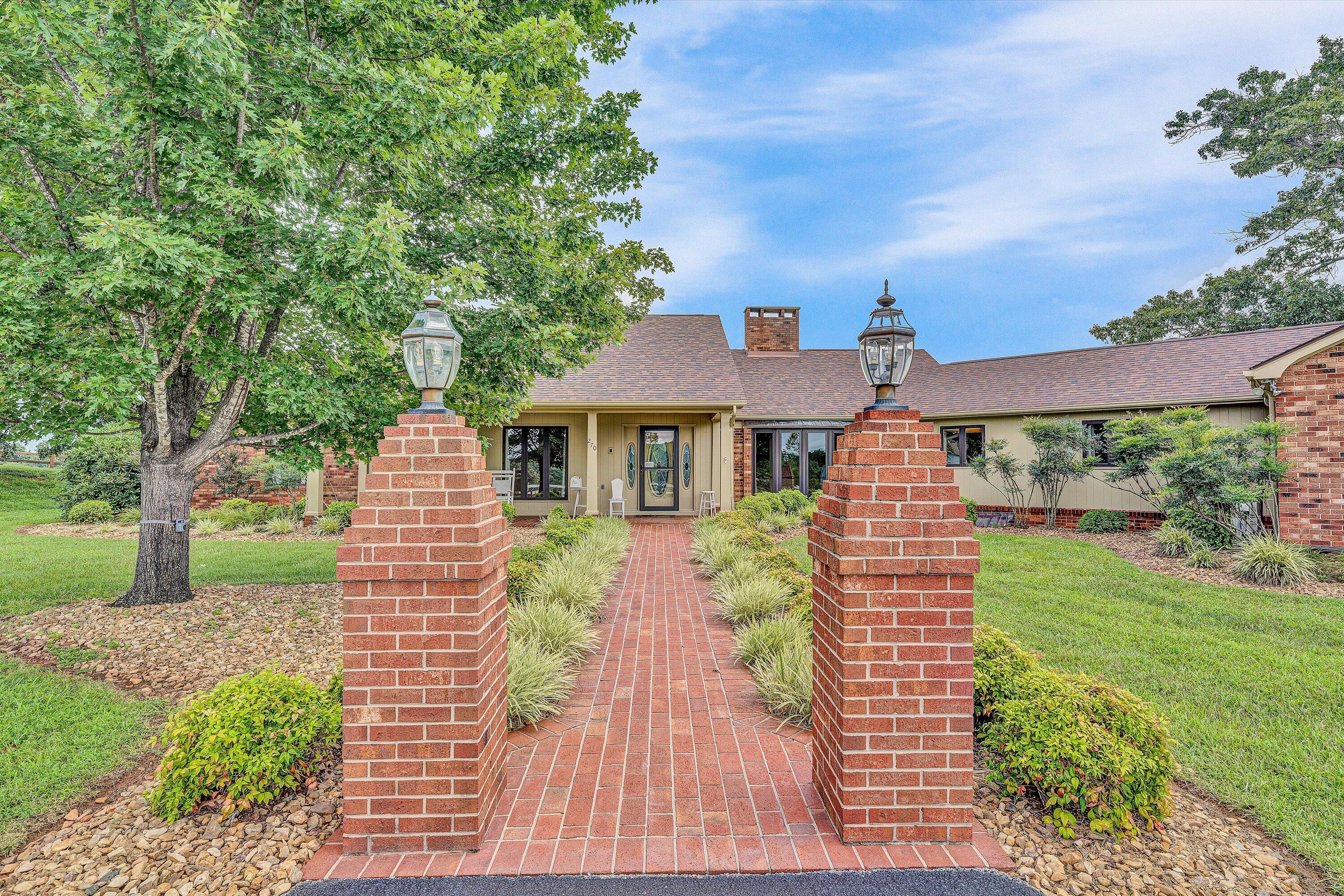 Image 3: 270 Parkside Lane