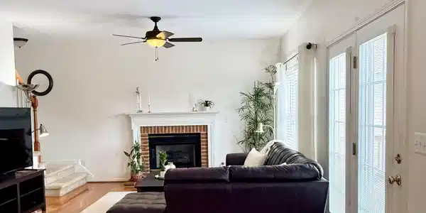 Image 4: Family Room Fireplace
