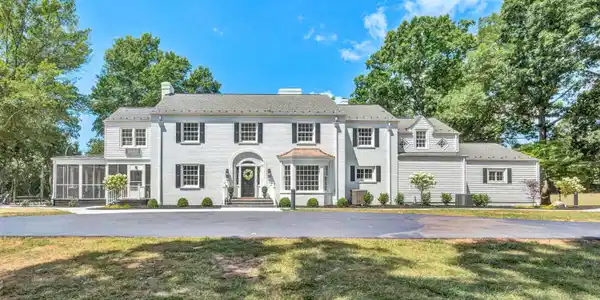 750 Penn Hall RD