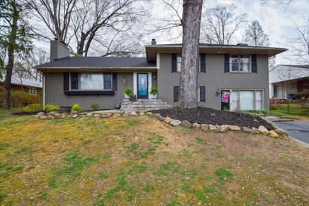 3068 Sedgefield RD SW