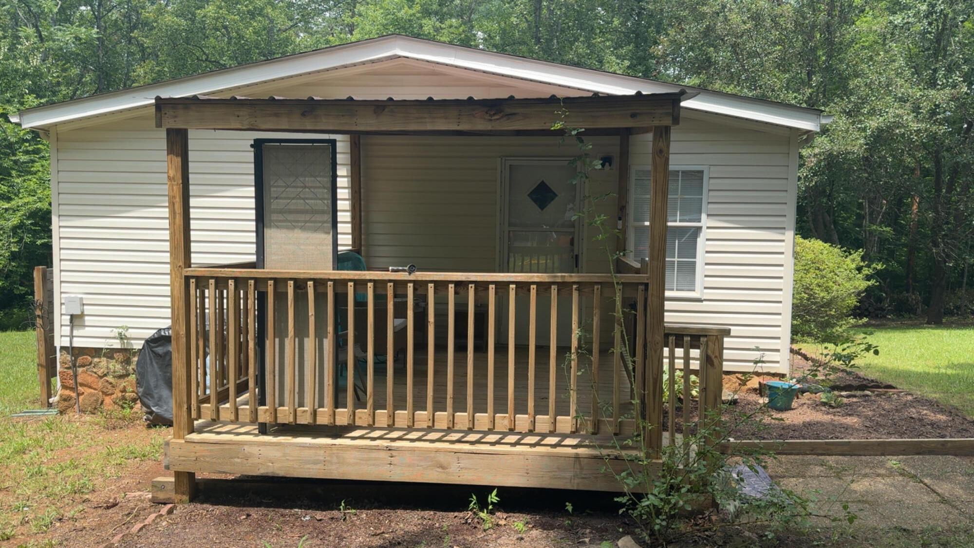 Image 2: Side of house