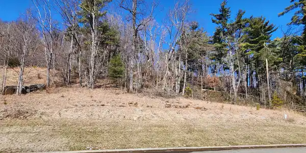 Lot 26 Summit DR