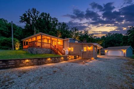 2412 Quarterwood RD