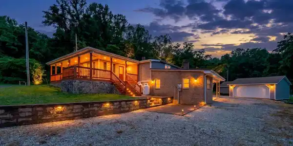 2412 Quarterwood RD