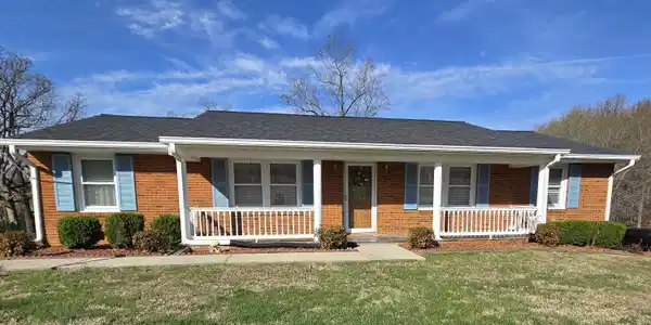 105 Rollingwood CT
