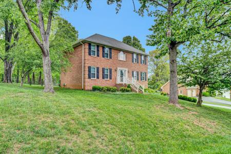 72 WINDSOR CT