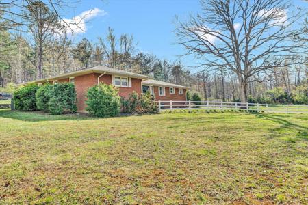 3553 Kidder LN