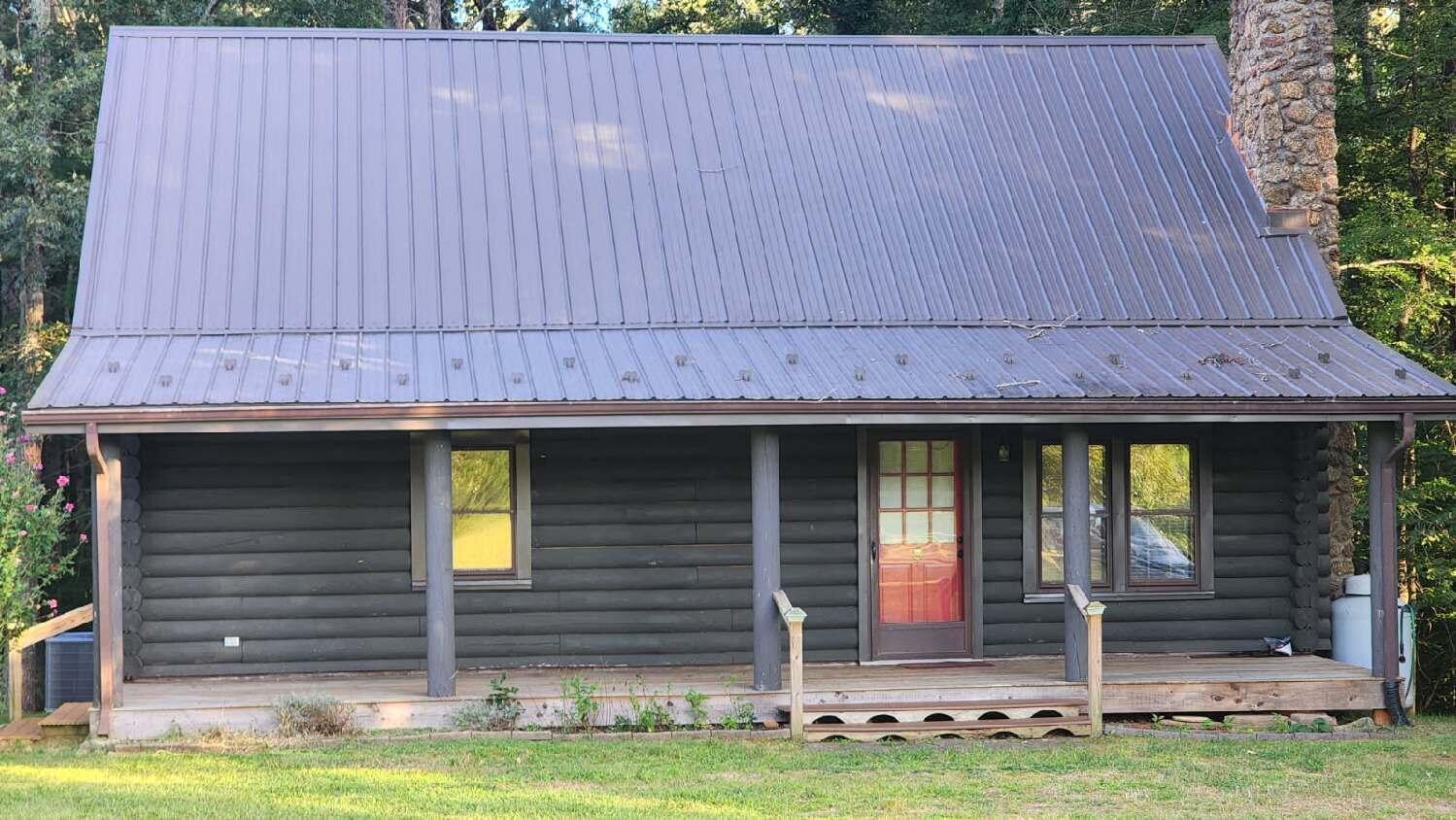 Image 3: Front View (1)