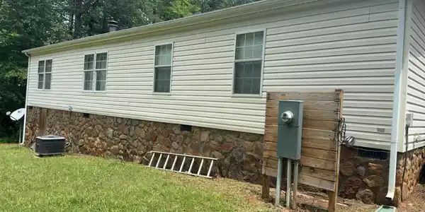 Image 4: back of house