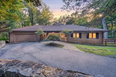 310 Saddleback TRL