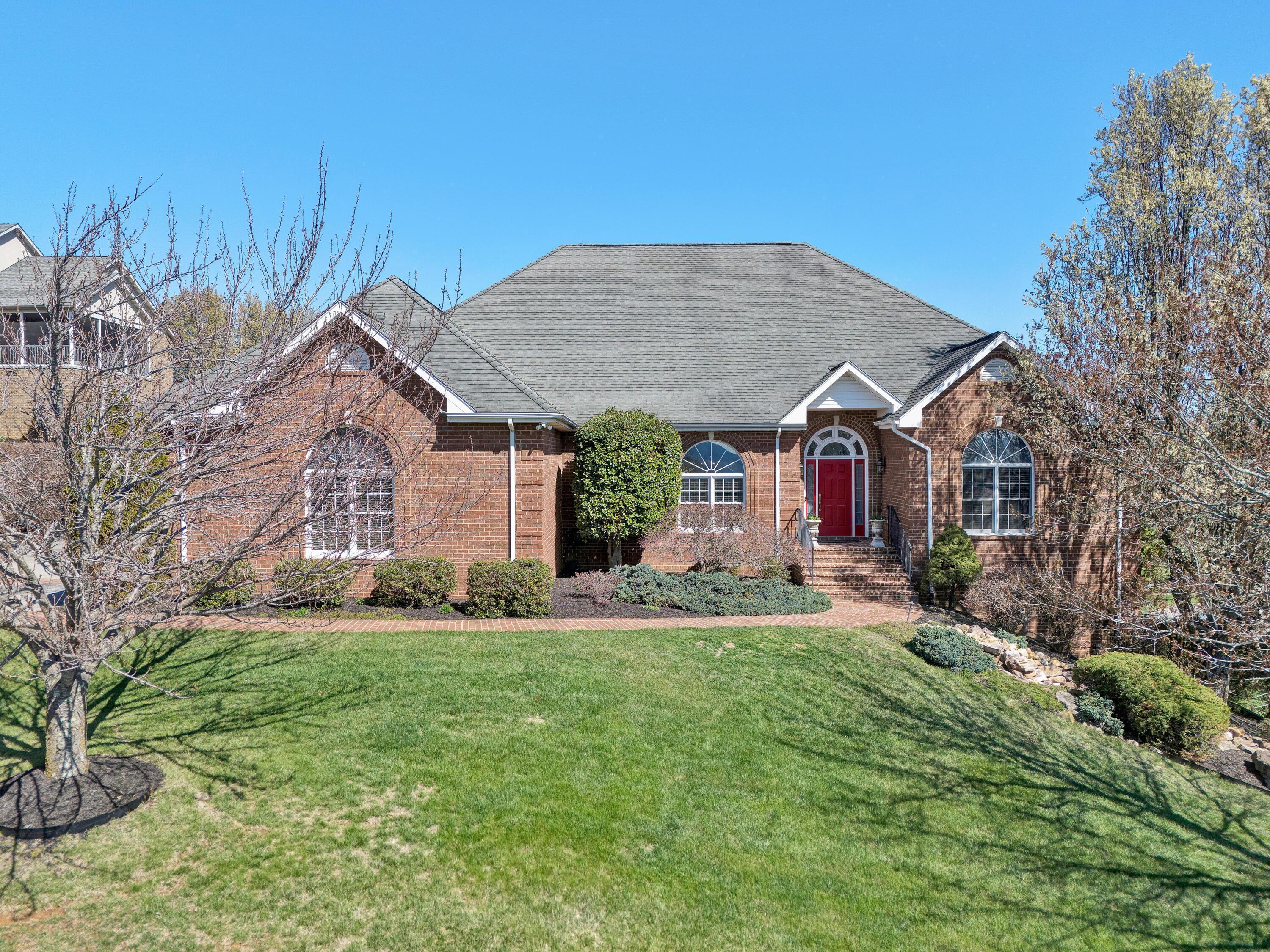 Image 2: 232 Savannah CT