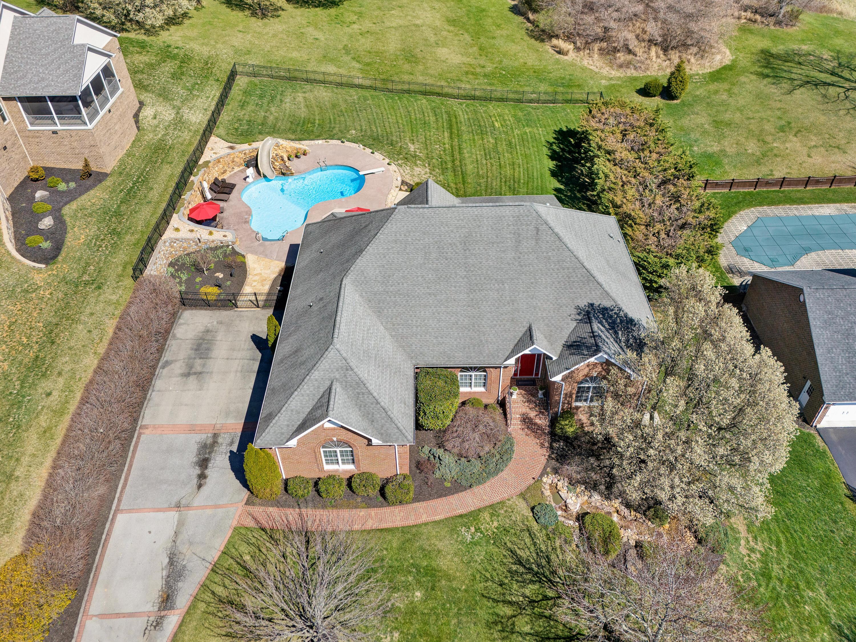 Image 3: Aerial - 232 Savannah CT