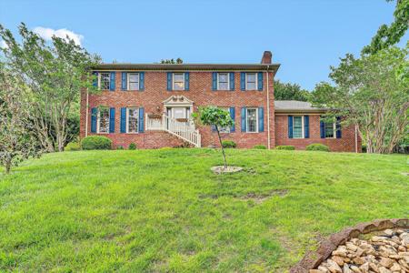 5643 Orchard Valley CIR