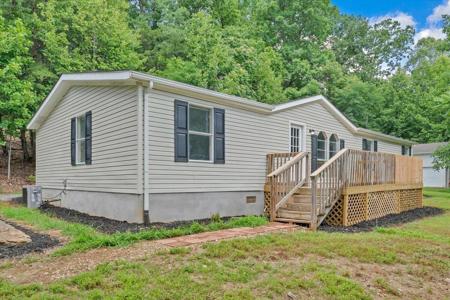 8444 Jeters Chapel RD