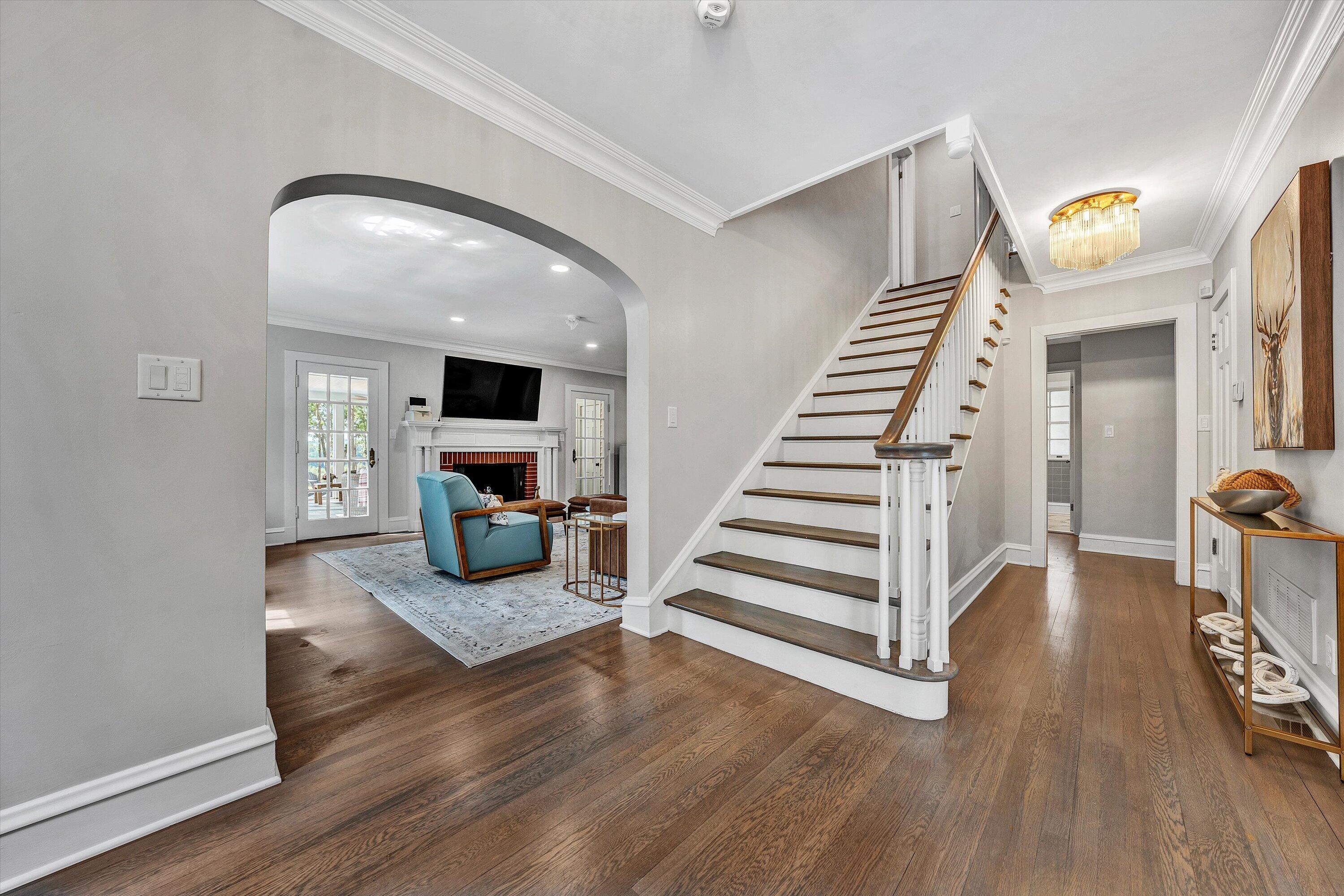 Image 2: Foyer