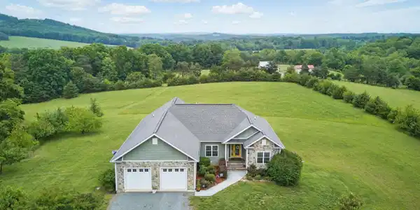 790 Bowles Valley RD