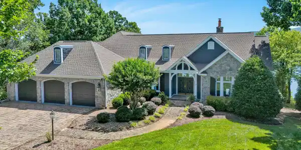 180 Island View DR