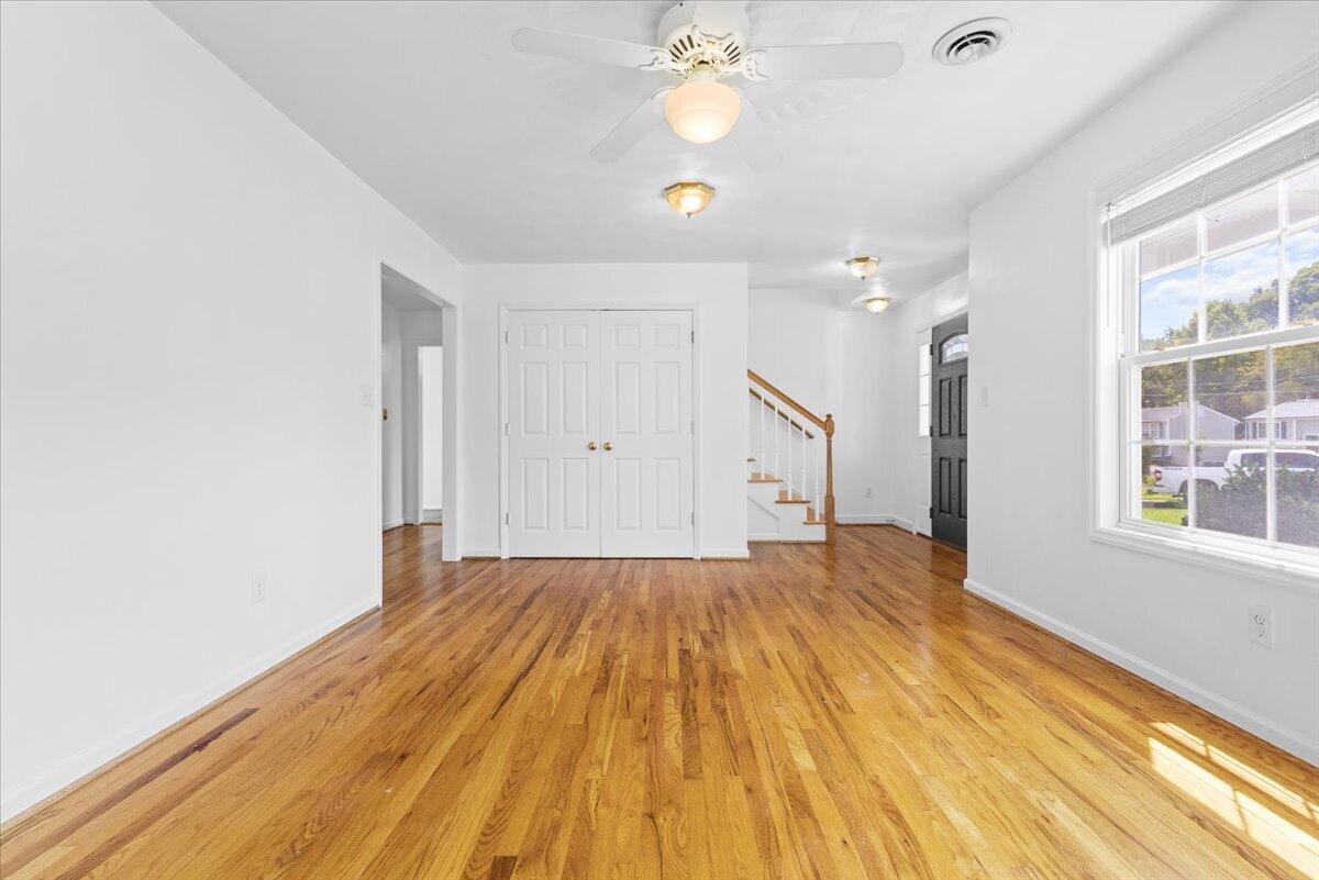 Image 4: 06-2956 Stonebridge Cir-6