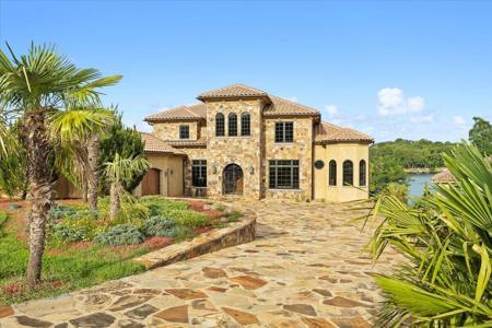 331 Blue Heron DR