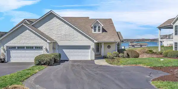 50 Brooke DR