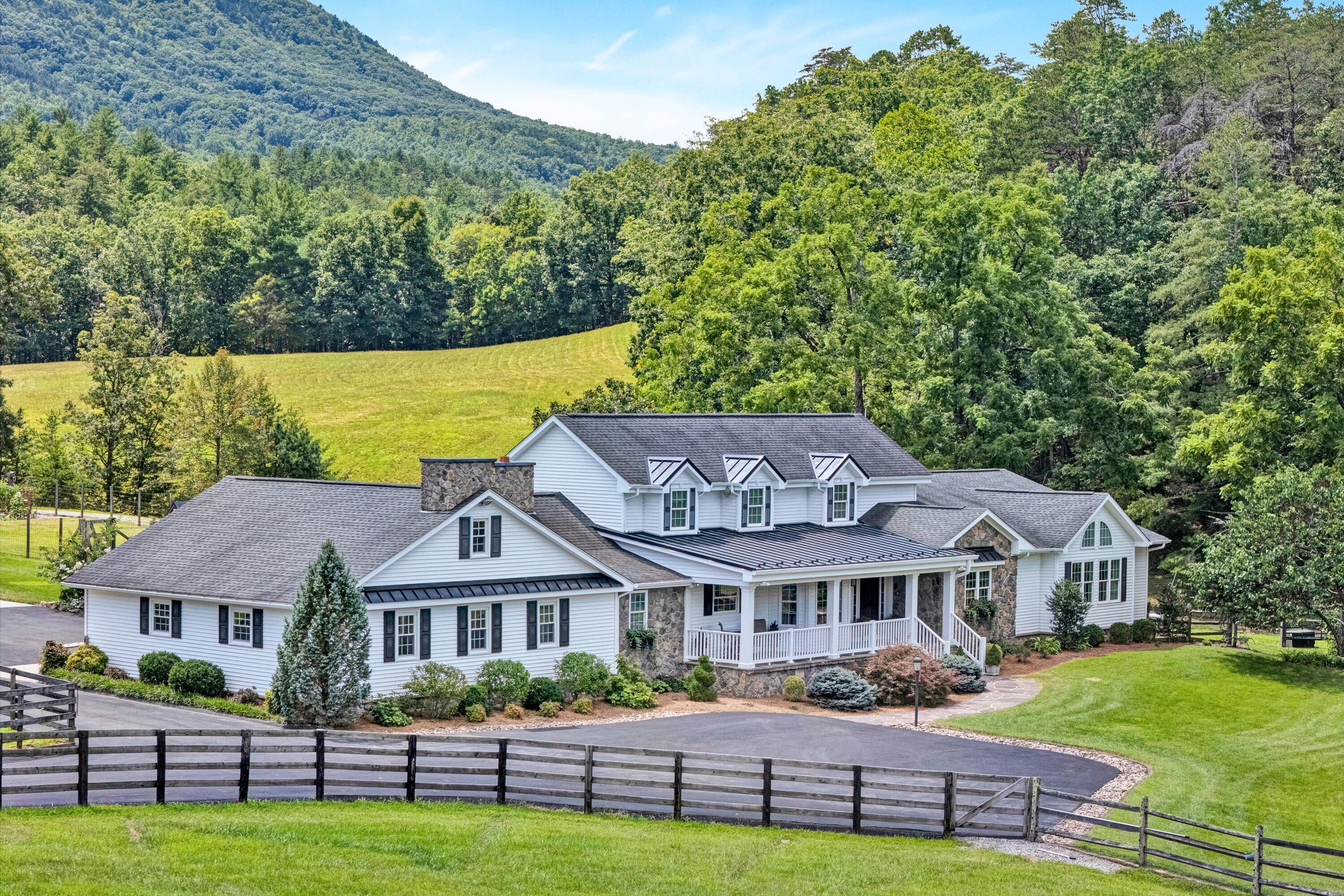 Image 1: Clayton Abbott Farm