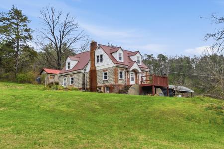 3616 Longdale Furnace RD