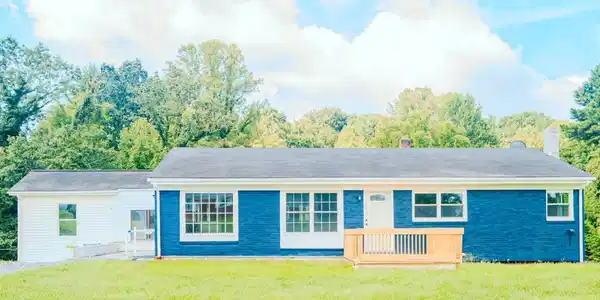 47 Westover RD